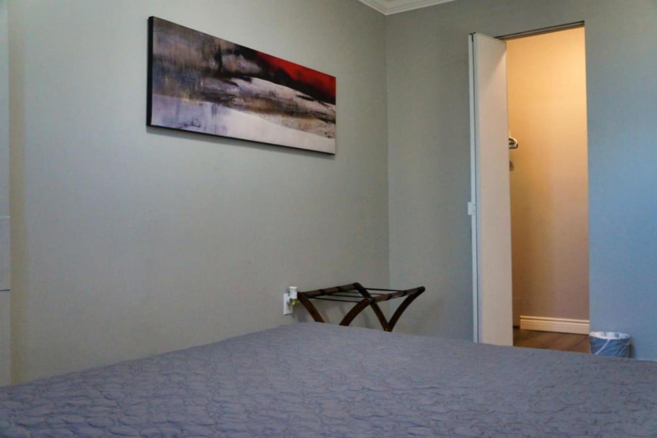 Corporate Housing In Downtown Apartment Calgary